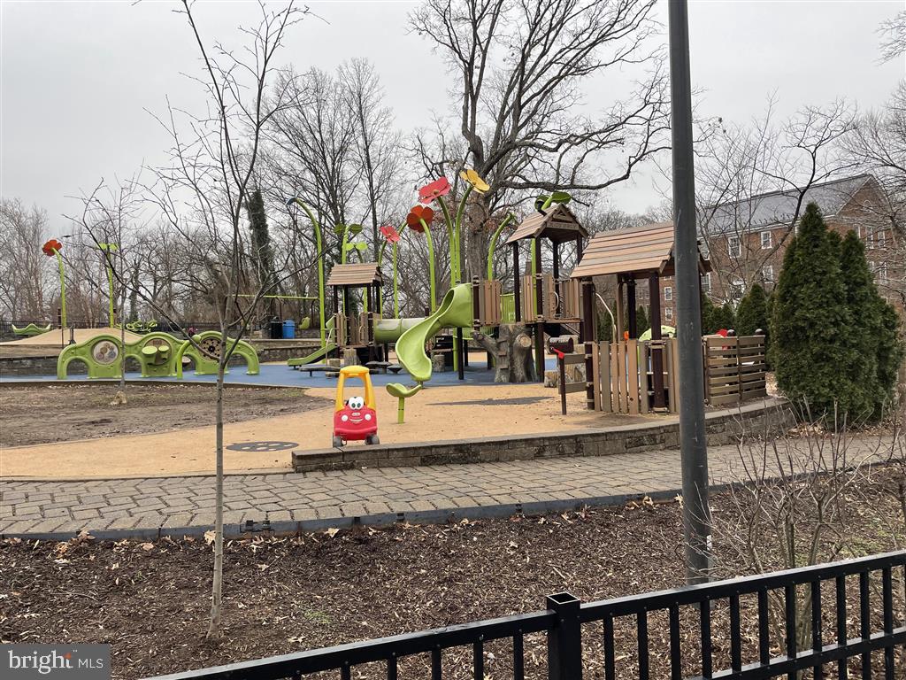 3420 39TH ST NW #C705, WASHINGTON, District Of Columbia 20016, 1 Bedroom Bedrooms, ,1 BathroomBathrooms,Residential,For sale,3420 39TH ST NW #C705,DCDC2213684 MLS # DCDC2213684 3420 39TH ST NW #C705, WASHINGTON, District Of Columbia 20016, 1 Bedroom Bedrooms, ,1 BathroomBathrooms,Residential,For sale,3420 39TH ST NW #C705,DCDC2213684 MLS # DCDC2213684