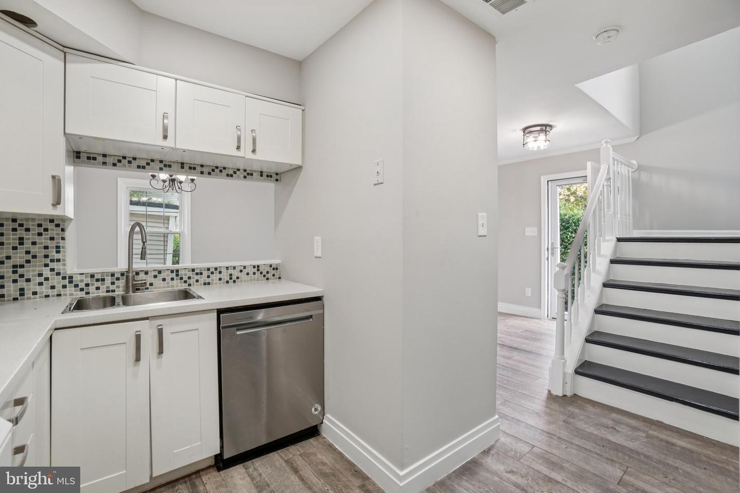 6012 HAVENER HOUSE WAY, CENTREVILLE, Virginia 20120, 2 Bedrooms Bedrooms, ,1 BathroomBathrooms,Residential,For sale,6012 HAVENER HOUSE WAY,VAFX2265356 MLS # VAFX2265356 6012 HAVENER HOUSE WAY, CENTREVILLE, Virginia 20120, 2 Bedrooms Bedrooms, ,1 BathroomBathrooms,Residential,For sale,6012 HAVENER HOUSE WAY,VAFX2265356 MLS # VAFX2265356