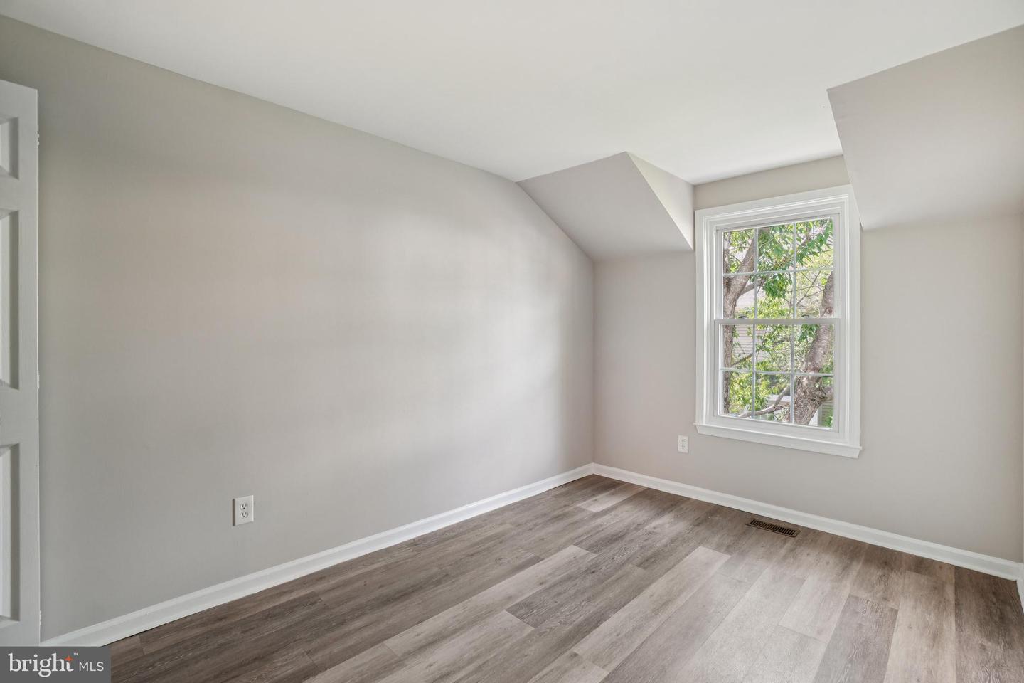 6012 HAVENER HOUSE WAY, CENTREVILLE, Virginia 20120, 2 Bedrooms Bedrooms, ,1 BathroomBathrooms,Residential,For sale,6012 HAVENER HOUSE WAY,VAFX2265356 MLS # VAFX2265356 6012 HAVENER HOUSE WAY, CENTREVILLE, Virginia 20120, 2 Bedrooms Bedrooms, ,1 BathroomBathrooms,Residential,For sale,6012 HAVENER HOUSE WAY,VAFX2265356 MLS # VAFX2265356