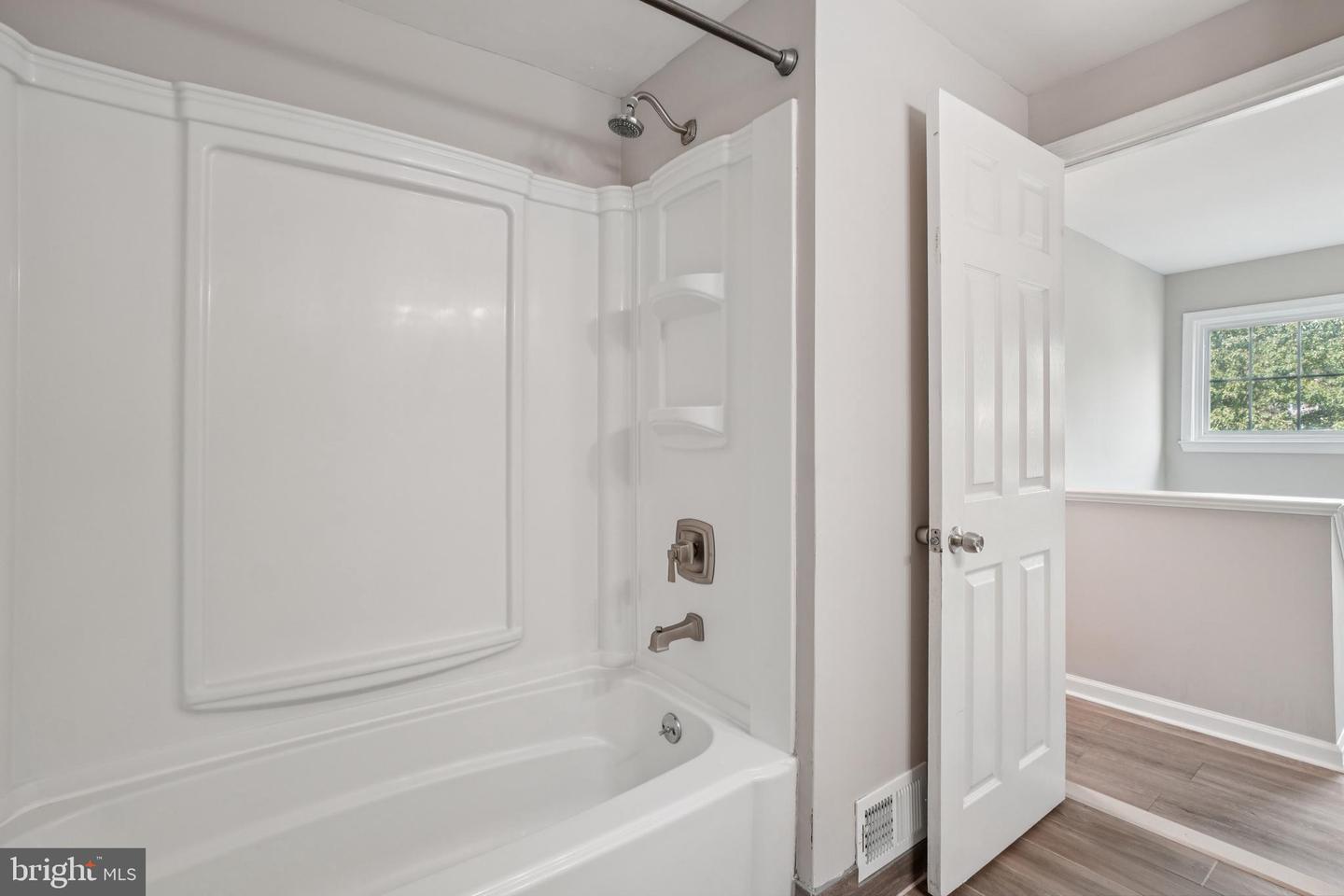 6012 HAVENER HOUSE WAY, CENTREVILLE, Virginia 20120, 2 Bedrooms Bedrooms, ,1 BathroomBathrooms,Residential,For sale,6012 HAVENER HOUSE WAY,VAFX2265356 MLS # VAFX2265356 6012 HAVENER HOUSE WAY, CENTREVILLE, Virginia 20120, 2 Bedrooms Bedrooms, ,1 BathroomBathrooms,Residential,For sale,6012 HAVENER HOUSE WAY,VAFX2265356 MLS # VAFX2265356