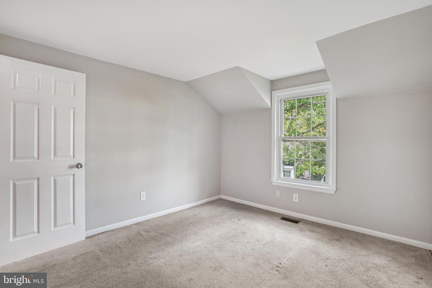 6012 HAVENER HOUSE WAY, CENTREVILLE, Virginia 20120, 2 Bedrooms Bedrooms, ,1 BathroomBathrooms,Residential,For sale,6012 HAVENER HOUSE WAY,VAFX2265356 MLS # VAFX2265356 6012 HAVENER HOUSE WAY, CENTREVILLE, Virginia 20120, 2 Bedrooms Bedrooms, ,1 BathroomBathrooms,Residential,For sale,6012 HAVENER HOUSE WAY,VAFX2265356 MLS # VAFX2265356