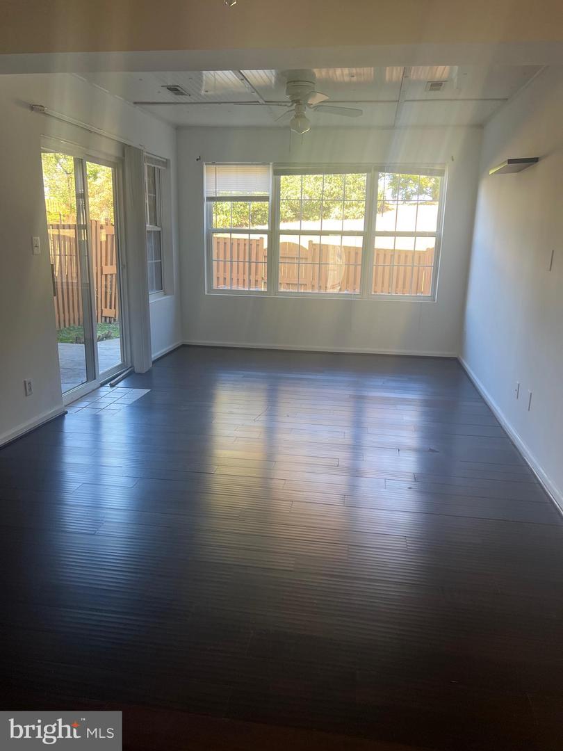 9418 BLACK HAWK CT, MANASSAS PARK, Virginia 20111, 3 Bedrooms Bedrooms, ,2 BathroomsBathrooms,Residential,For sale,9418 BLACK HAWK CT,VAMP2003348 MLS # VAMP2003348 9418 BLACK HAWK CT, MANASSAS PARK, Virginia 20111, 3 Bedrooms Bedrooms, ,2 BathroomsBathrooms,Residential,For sale,9418 BLACK HAWK CT,VAMP2003348 MLS # VAMP2003348