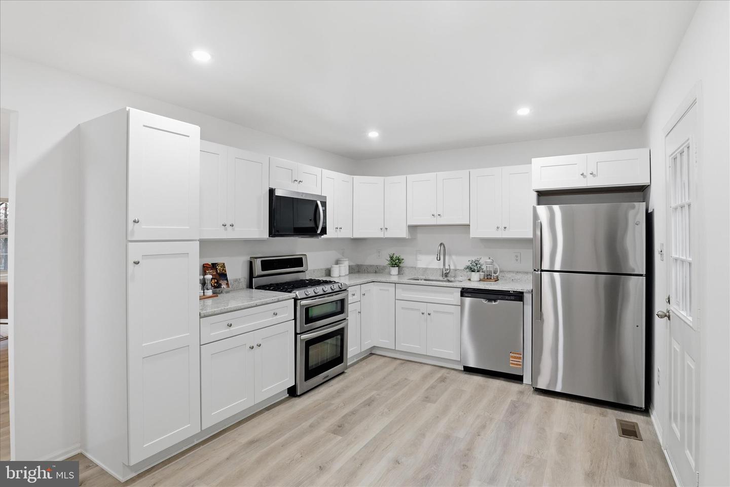 1858 HEATHER GLEN CT, WOODBRIDGE, Virginia 22191, 4 Bedrooms Bedrooms, ,3 BathroomsBathrooms,Residential,For sale,1858 HEATHER GLEN CT,VAPW2106786 MLS # VAPW2106786 1858 HEATHER GLEN CT, WOODBRIDGE, Virginia 22191, 4 Bedrooms Bedrooms, ,3 BathroomsBathrooms,Residential,For sale,1858 HEATHER GLEN CT,VAPW2106786 MLS # VAPW2106786