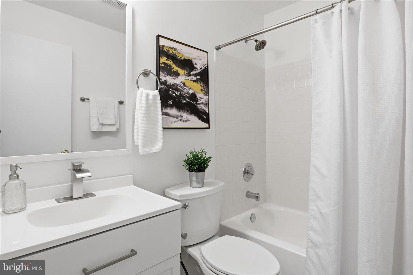 1858 HEATHER GLEN CT, WOODBRIDGE, Virginia 22191, 4 Bedrooms Bedrooms, ,3 BathroomsBathrooms,Residential,For sale,1858 HEATHER GLEN CT,VAPW2106786 MLS # VAPW2106786 1858 HEATHER GLEN CT, WOODBRIDGE, Virginia 22191, 4 Bedrooms Bedrooms, ,3 BathroomsBathrooms,Residential,For sale,1858 HEATHER GLEN CT,VAPW2106786 MLS # VAPW2106786