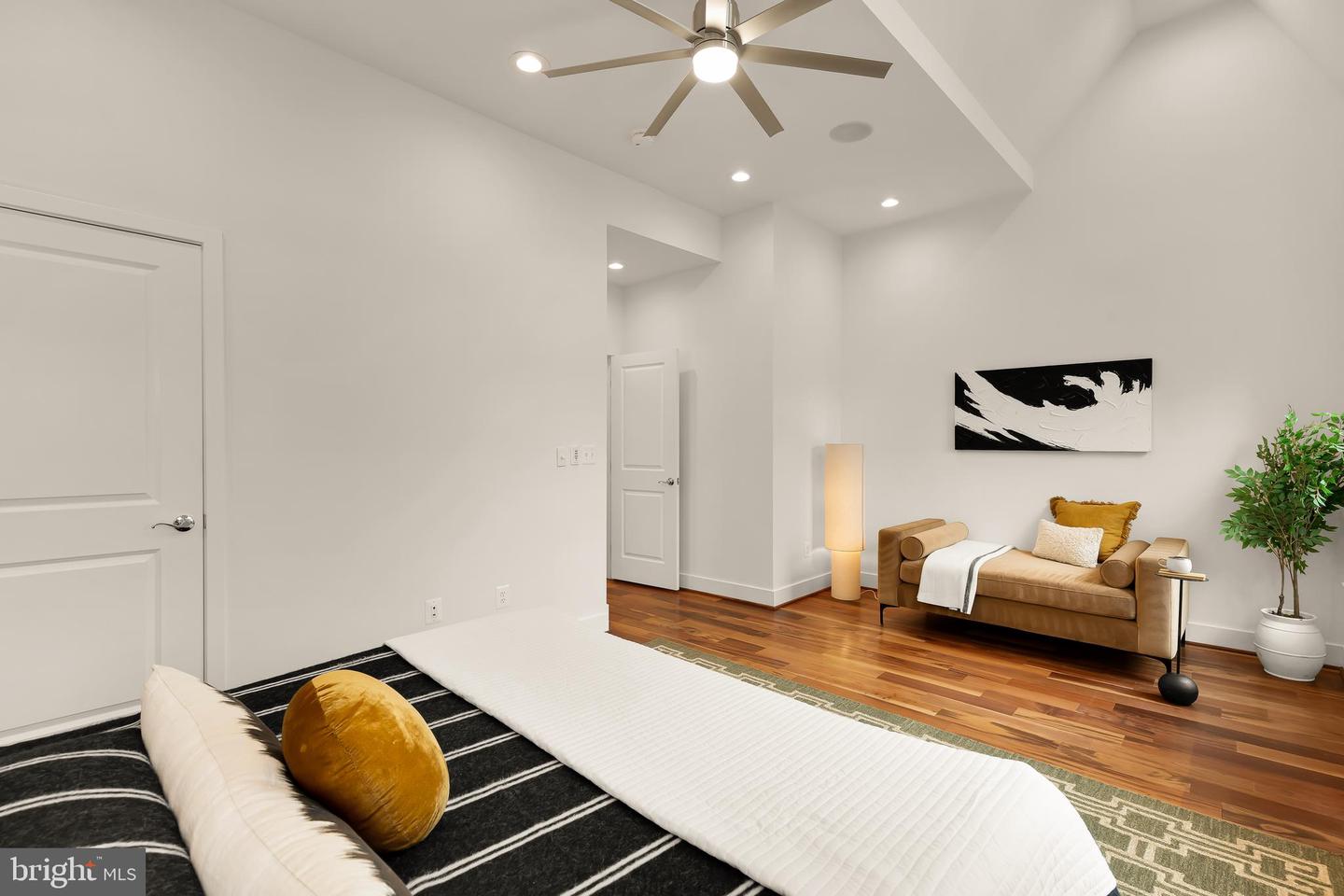 1350 PERRY PL NW, WASHINGTON, District Of Columbia 20010, 5 Bedrooms Bedrooms, ,4 BathroomsBathrooms,Residential,For sale,1350 PERRY PL NW,DCDC2229334 MLS # DCDC2229334