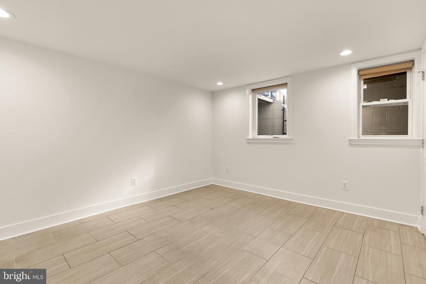 1350 PERRY PL NW, WASHINGTON, District Of Columbia 20010, 5 Bedrooms Bedrooms, ,4 BathroomsBathrooms,Residential,For sale,1350 PERRY PL NW,DCDC2229334 MLS # DCDC2229334