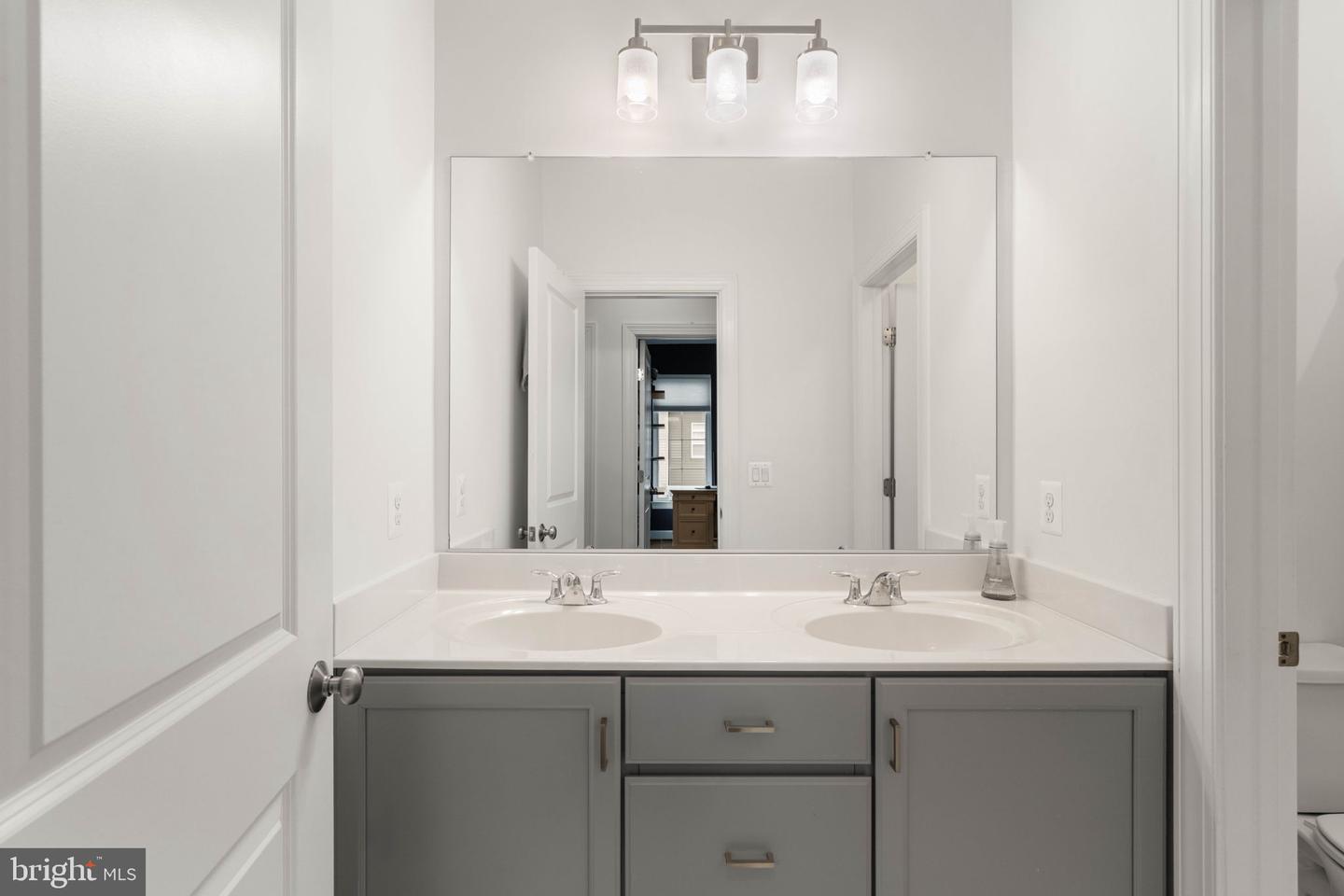 20379 CODMAN DR, ASHBURN, Virginia 20147, 4 Bedrooms Bedrooms, ,3 BathroomsBathrooms,Residential,For sale,20379 CODMAN DR,VALO2111438 MLS # VALO2111438