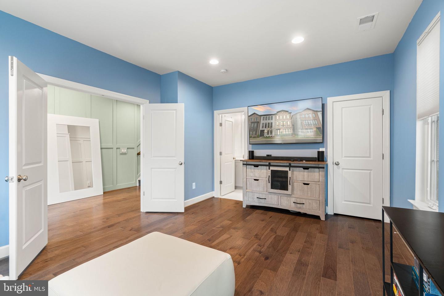 20379 CODMAN DR, ASHBURN, Virginia 20147, 4 Bedrooms Bedrooms, ,3 BathroomsBathrooms,Residential,For sale,20379 CODMAN DR,VALO2111438 MLS # VALO2111438