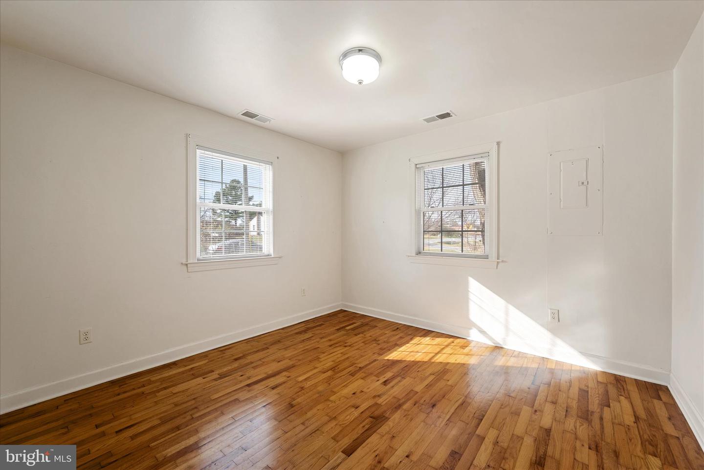 2003 SENSENY RD, WINCHESTER, Virginia 22602, 2 Bedrooms Bedrooms, ,1 BathroomBathrooms,Residential,For sale,2003 SENSENY RD,VAFV2038182 MLS # VAFV2038182