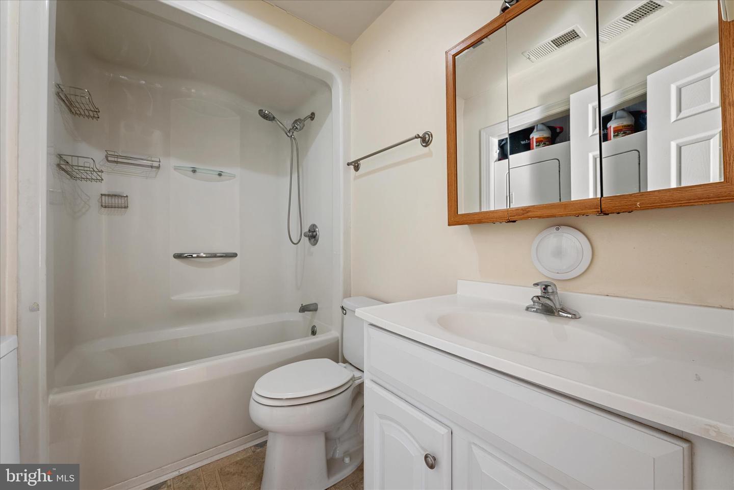 2003 SENSENY RD, WINCHESTER, Virginia 22602, 2 Bedrooms Bedrooms, ,1 BathroomBathrooms,Residential,For sale,2003 SENSENY RD,VAFV2038182 MLS # VAFV2038182