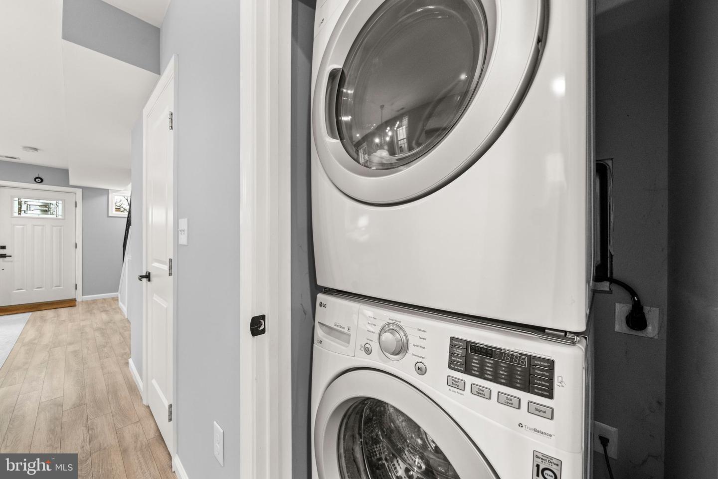 206 34TH ST SE, WASHINGTON, District Of Columbia 20019, 3 Bedrooms Bedrooms, ,2 BathroomsBathrooms,Residential,For sale,206 34TH ST SE,DCDC2232956 MLS # DCDC2232956