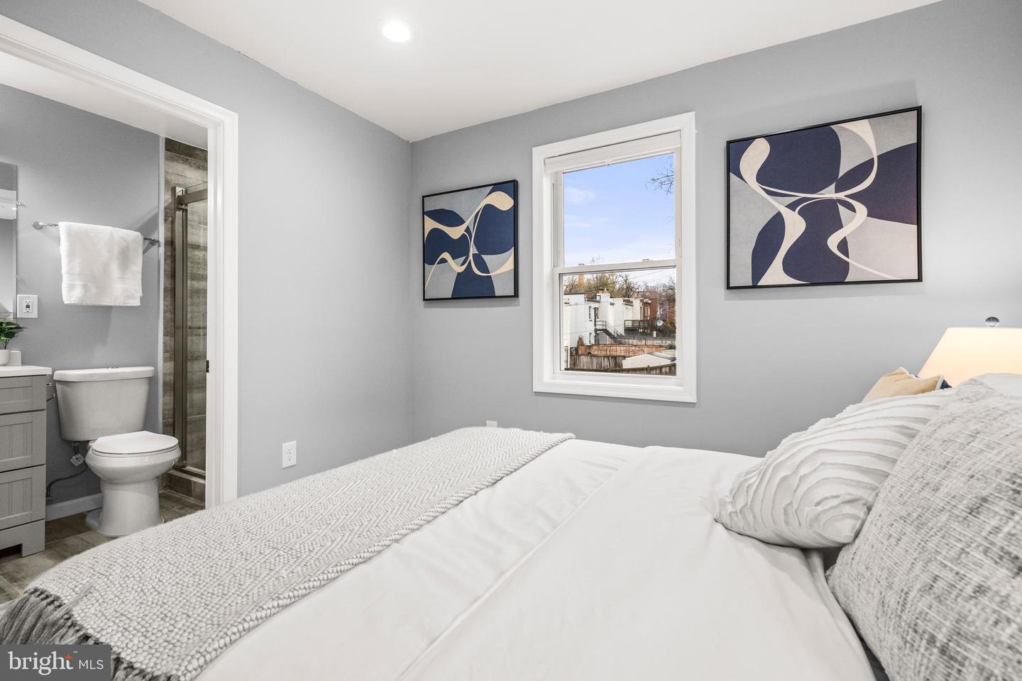 206 34TH ST SE, WASHINGTON, District Of Columbia 20019, 3 Bedrooms Bedrooms, ,2 BathroomsBathrooms,Residential,For sale,206 34TH ST SE,DCDC2232956 MLS # DCDC2232956