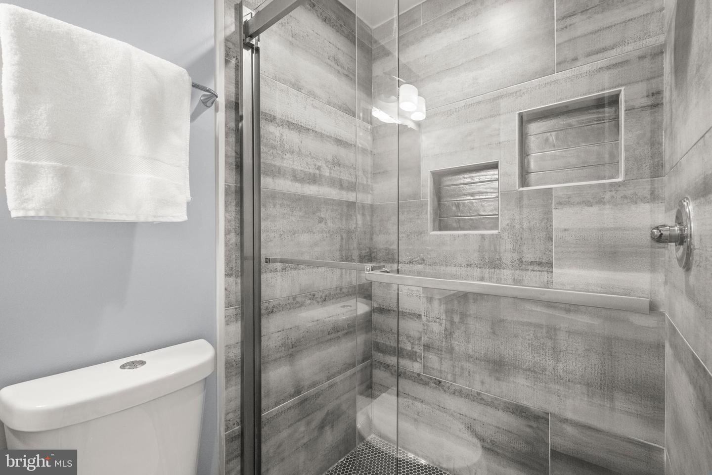 206 34TH ST SE, WASHINGTON, District Of Columbia 20019, 3 Bedrooms Bedrooms, ,2 BathroomsBathrooms,Residential,For sale,206 34TH ST SE,DCDC2232956 MLS # DCDC2232956