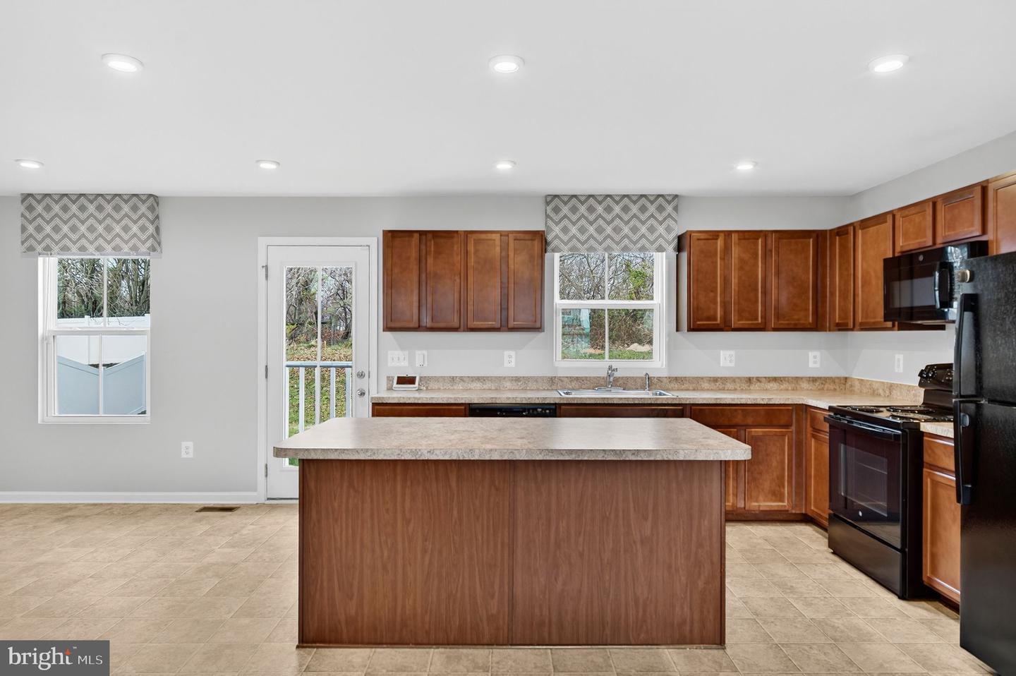 129 BIRMINGHAM, MIDDLETOWN, Virginia 22645, 4 Bedrooms Bedrooms, ,2 BathroomsBathrooms,Residential,For sale,129 BIRMINGHAM,VAFV2038238 MLS # VAFV2038238