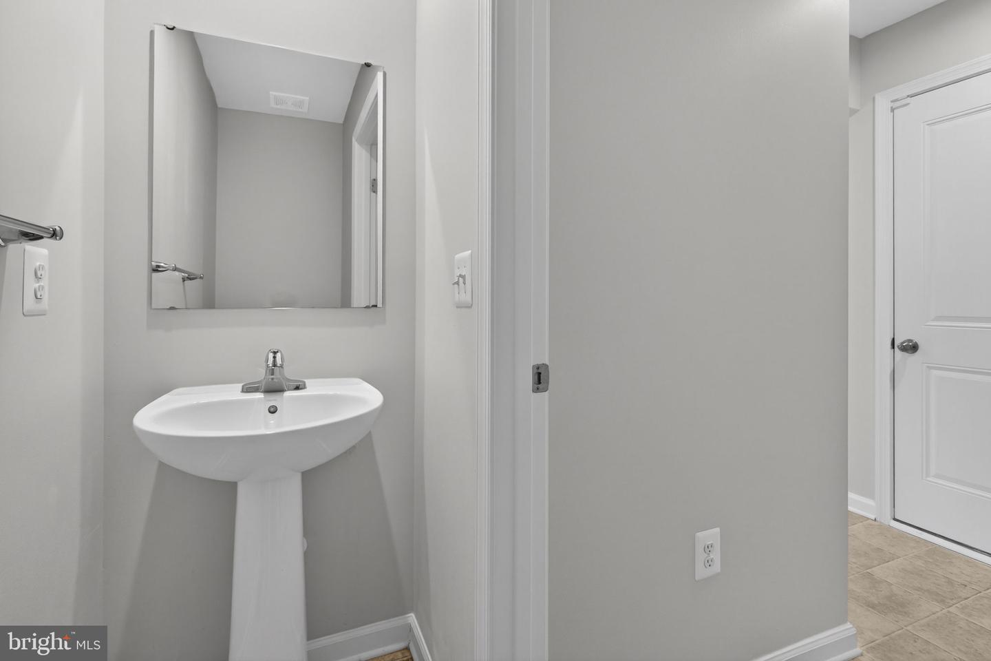 129 BIRMINGHAM, MIDDLETOWN, Virginia 22645, 4 Bedrooms Bedrooms, ,2 BathroomsBathrooms,Residential,For sale,129 BIRMINGHAM,VAFV2038238 MLS # VAFV2038238