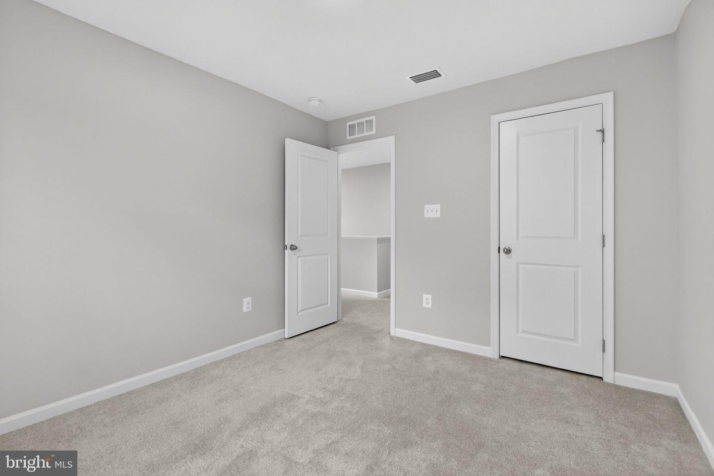 129 BIRMINGHAM, MIDDLETOWN, Virginia 22645, 4 Bedrooms Bedrooms, ,2 BathroomsBathrooms,Residential,For sale,129 BIRMINGHAM,VAFV2038238 MLS # VAFV2038238