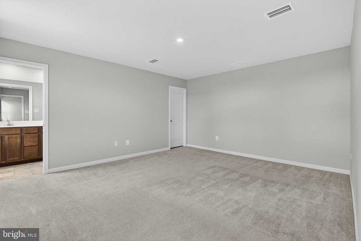 129 BIRMINGHAM, MIDDLETOWN, Virginia 22645, 4 Bedrooms Bedrooms, ,2 BathroomsBathrooms,Residential,For sale,129 BIRMINGHAM,VAFV2038238 MLS # VAFV2038238