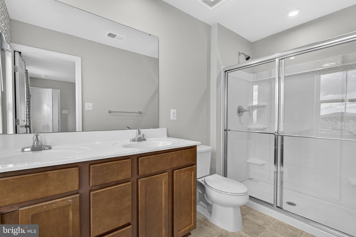 129 BIRMINGHAM, MIDDLETOWN, Virginia 22645, 4 Bedrooms Bedrooms, ,2 BathroomsBathrooms,Residential,For sale,129 BIRMINGHAM,VAFV2038238 MLS # VAFV2038238