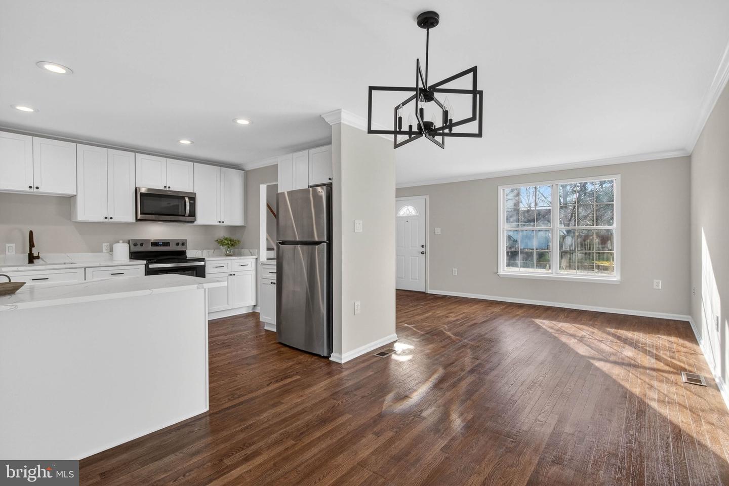 806 CATTAIL LN NE, LEESBURG, Virginia 20176, 4 Bedrooms Bedrooms, ,3 BathroomsBathrooms,Residential,For sale,806 CATTAIL LN NE,VALO2111772 MLS # VALO2111772