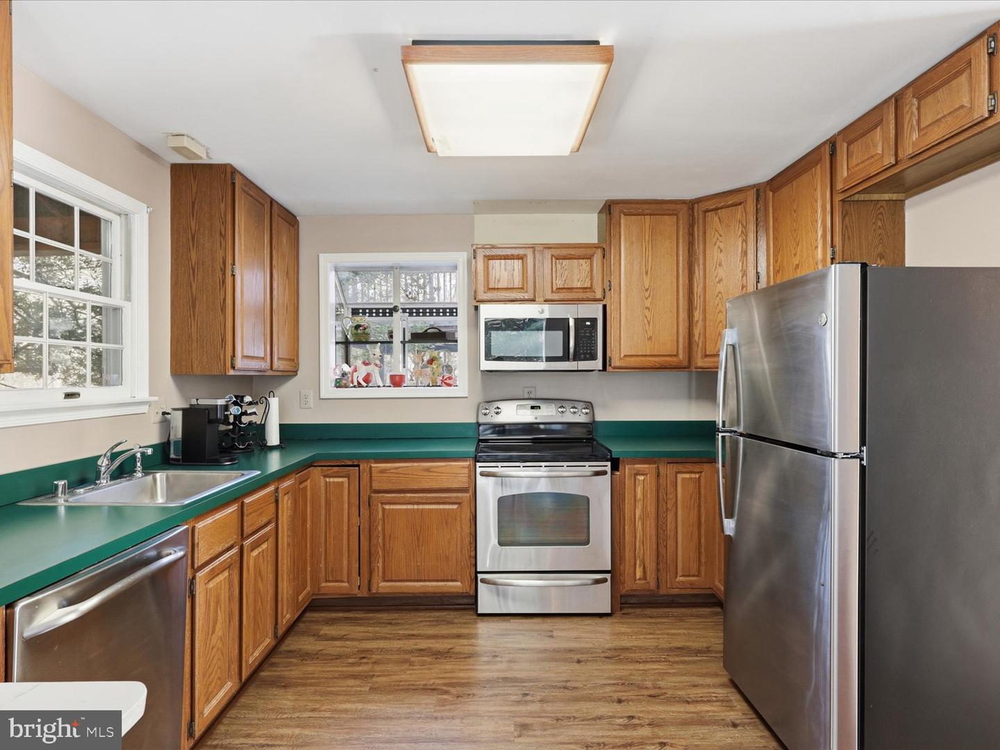 11130 CHAPEL RD, FAIRFAX STATION, Virginia 22039, 6 Bedrooms Bedrooms, ,4 BathroomsBathrooms,Residential,For sale,11130 CHAPEL RD,VAFX2280736 MLS # VAFX2280736