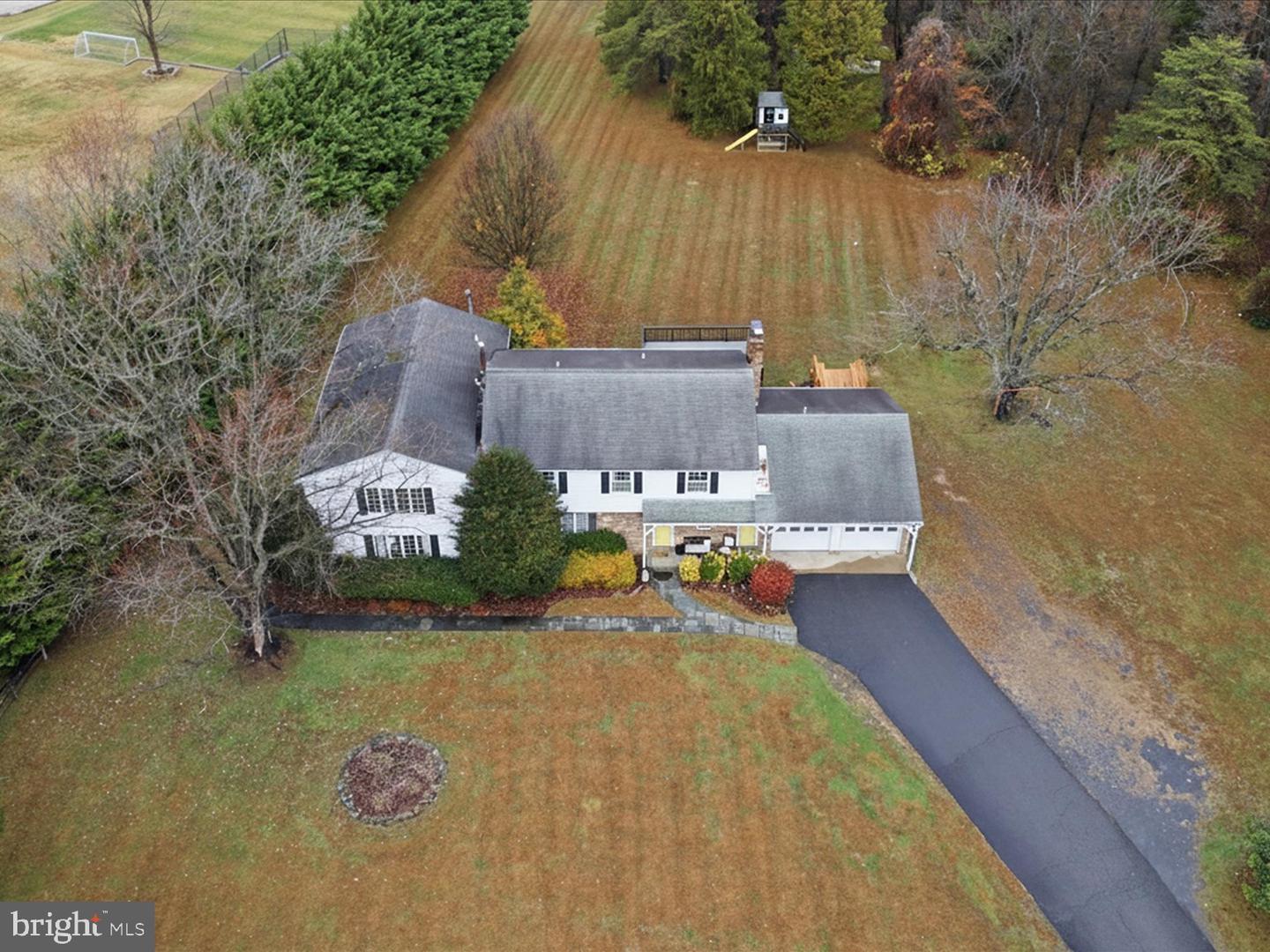 11130 CHAPEL RD, FAIRFAX STATION, Virginia 22039, 6 Bedrooms Bedrooms, ,4 BathroomsBathrooms,Residential,For sale,11130 CHAPEL RD,VAFX2280736 MLS # VAFX2280736