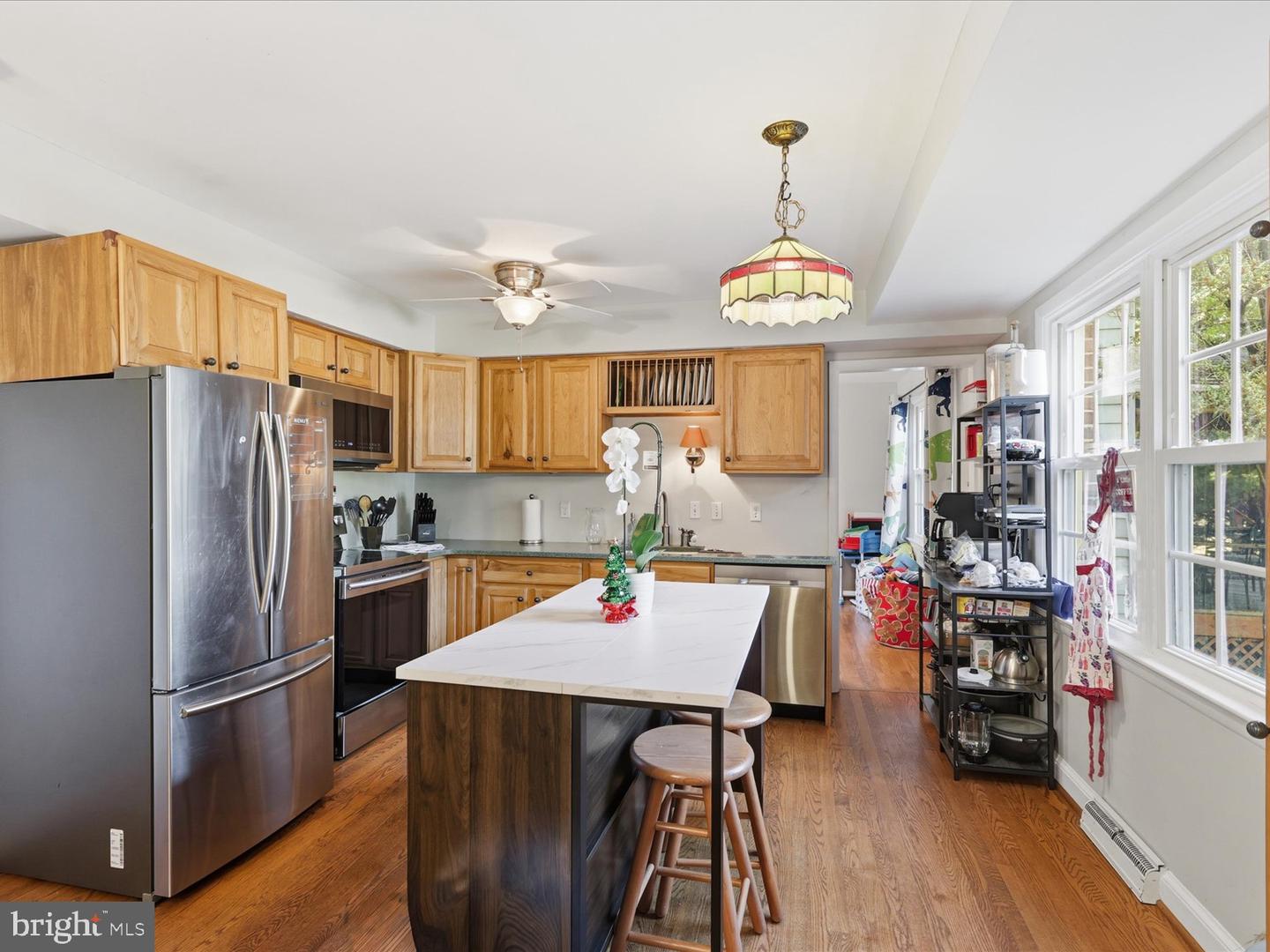 11130 CHAPEL RD, FAIRFAX STATION, Virginia 22039, 6 Bedrooms Bedrooms, ,4 BathroomsBathrooms,Residential,For sale,11130 CHAPEL RD,VAFX2280736 MLS # VAFX2280736