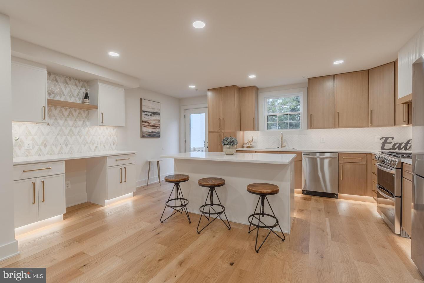 3107 MOSBY ST, ALEXANDRIA, Virginia 22305, 4 Bedrooms Bedrooms, ,3 BathroomsBathrooms,Residential,For sale,3107 MOSBY ST,VAAX2052102 MLS # VAAX2052102 3107 MOSBY ST, ALEXANDRIA, Virginia 22305, 4 Bedrooms Bedrooms, ,3 BathroomsBathrooms,Residential,For sale,3107 MOSBY ST,VAAX2052102 MLS # VAAX2052102