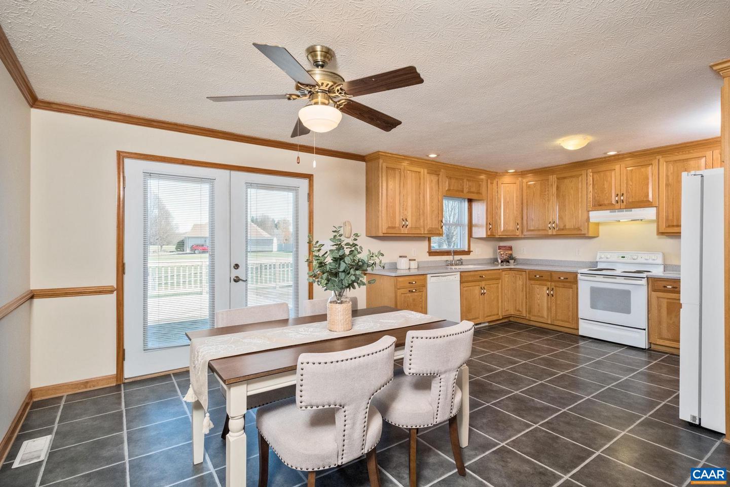 16 QUEENS CT, STUARTS DRAFT, Virginia 24477, 3 Bedrooms Bedrooms, ,3 BathroomsBathrooms,Residential,For sale,16 QUEENS CT,671515 MLS # 671515