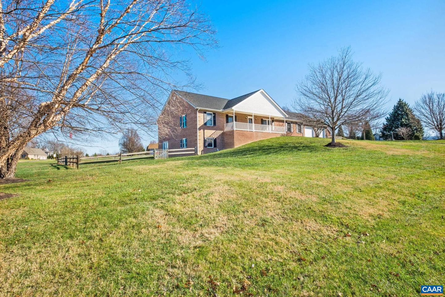 16 QUEENS CT, STUARTS DRAFT, Virginia 24477, 3 Bedrooms Bedrooms, ,3 BathroomsBathrooms,Residential,For sale,16 QUEENS CT,671515 MLS # 671515