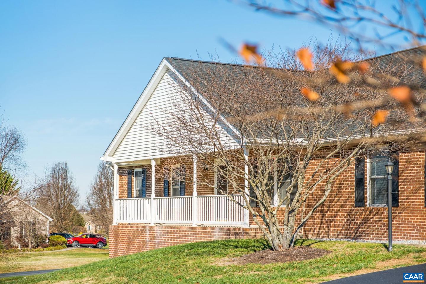 16 QUEENS CT, STUARTS DRAFT, Virginia 24477, 3 Bedrooms Bedrooms, ,3 BathroomsBathrooms,Residential,For sale,16 QUEENS CT,671515 MLS # 671515