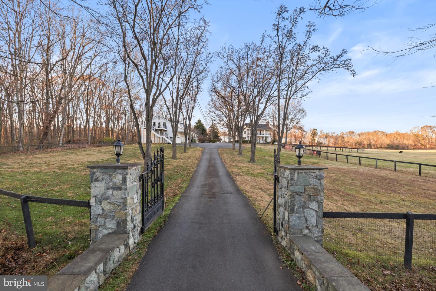 10622- 10622-10624 OLD COLCHESTER RD, LORTON, Virginia 22079, 6 Bedrooms Bedrooms, ,4 BathroomsBathrooms,Residential,For sale,10622- 10622-10624 OLD COLCHESTER RD,VAFX2280988 MLS # VAFX2280988 10622- 10622-10624 OLD COLCHESTER RD, LORTON, Virginia 22079, 6 Bedrooms Bedrooms, ,4 BathroomsBathrooms,Residential,For sale,10622- 10622-10624 OLD COLCHESTER RD,VAFX2280988 MLS # VAFX2280988