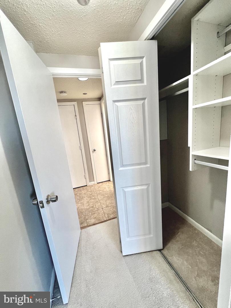 5501 SEMINARY RD #913S, FALLS CHURCH, Virginia 22041, 1 Bedroom Bedrooms, ,1 BathroomBathrooms,Residential,For sale,5501 SEMINARY RD #913S,VAFX2280994 MLS # VAFX2280994