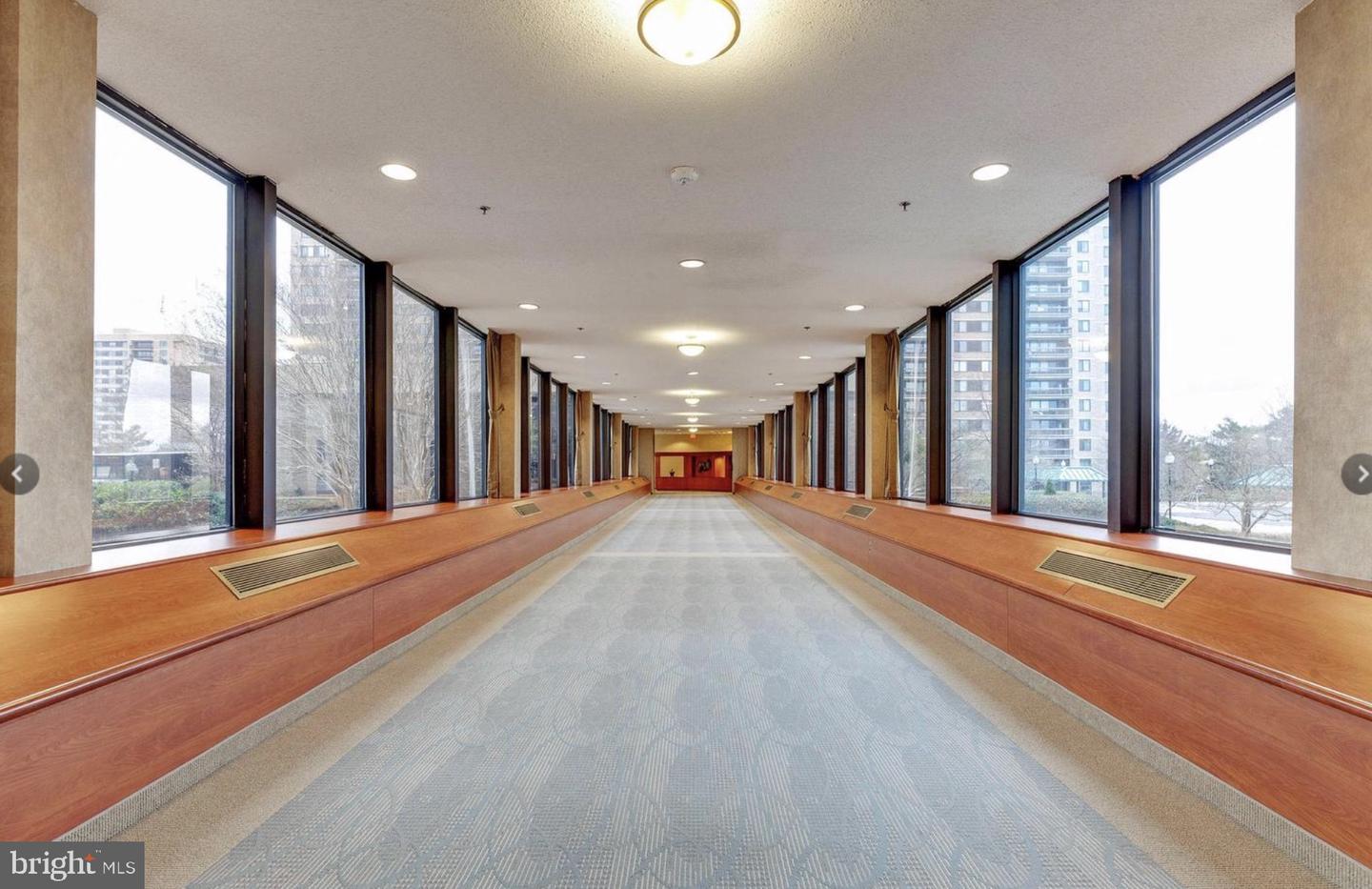 5501 SEMINARY RD #913S, FALLS CHURCH, Virginia 22041, 1 Bedroom Bedrooms, ,1 BathroomBathrooms,Residential,For sale,5501 SEMINARY RD #913S,VAFX2280994 MLS # VAFX2280994