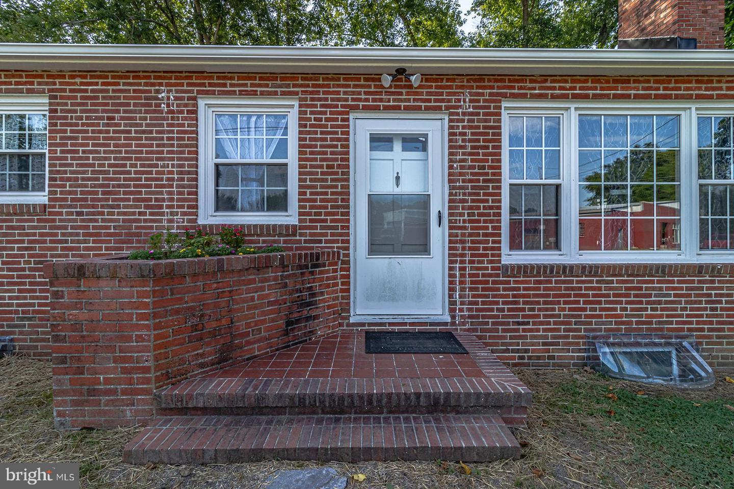 52 LAKE RD, LOTTSBURG, Virginia 22511, 3 Bedrooms Bedrooms, ,1 BathroomBathrooms,Residential,For sale,52 LAKE RD,VANV2001826 MLS # VANV2001826