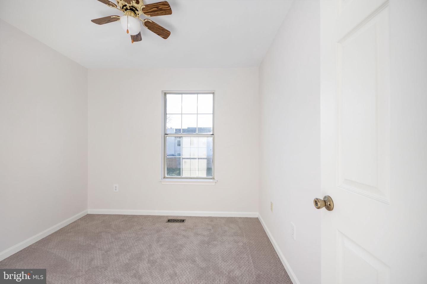 3681 DAHLGREN PL, DUMFRIES, Virginia 22026, 3 Bedrooms Bedrooms, 10 Rooms Rooms,2 BathroomsBathrooms,Residential,For sale,3681 DAHLGREN PL,VAPW2108526 MLS # VAPW2108526