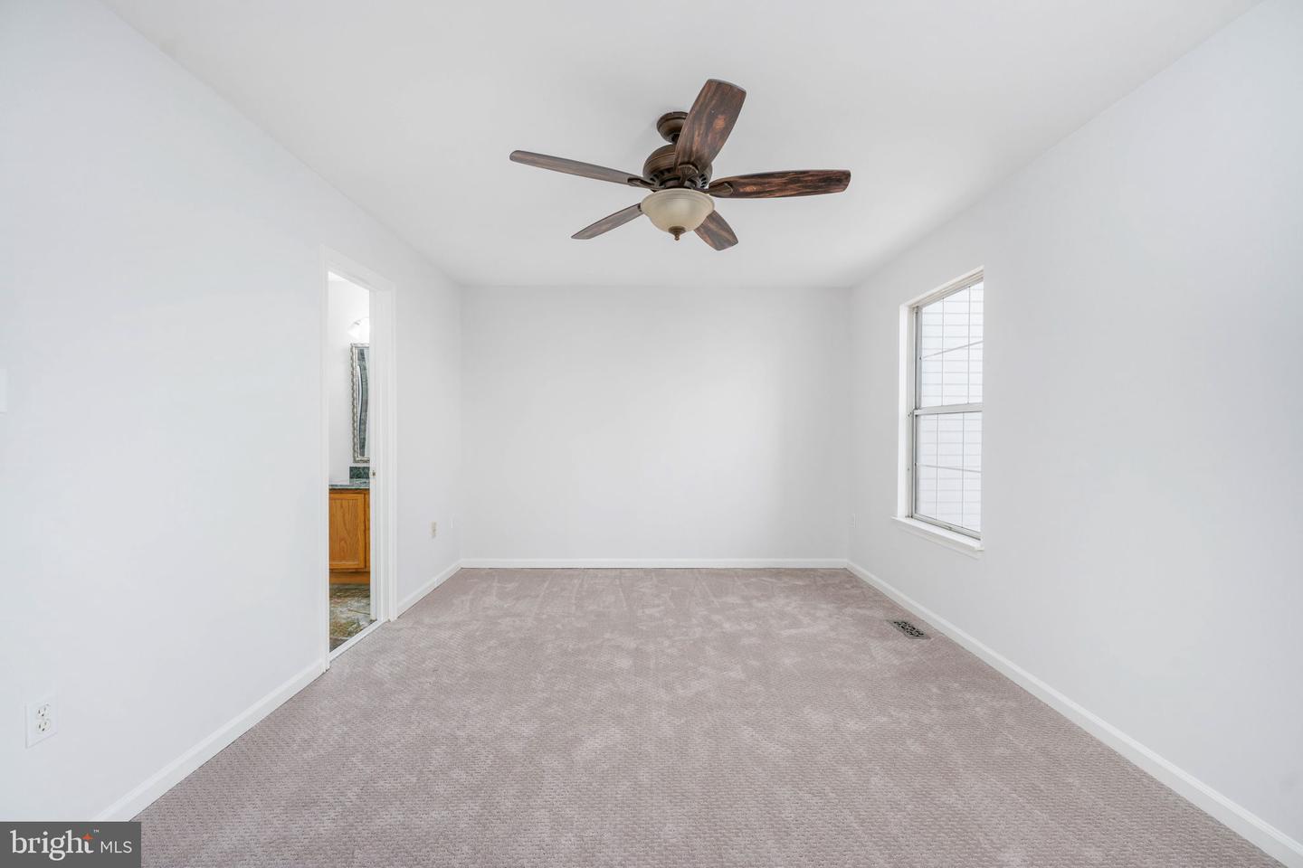 3681 DAHLGREN PL, DUMFRIES, Virginia 22026, 3 Bedrooms Bedrooms, 10 Rooms Rooms,2 BathroomsBathrooms,Residential,For sale,3681 DAHLGREN PL,VAPW2108526 MLS # VAPW2108526