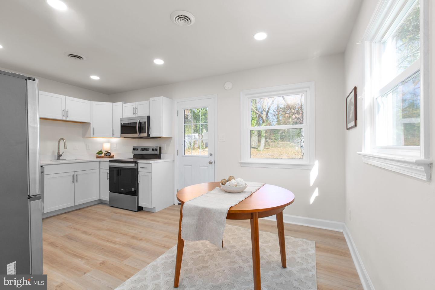 171 LONGSTREET AVE, FREDERICKSBURG, Virginia 22401, 3 Bedrooms Bedrooms, ,2 BathroomsBathrooms,Residential,For sale,171 LONGSTREET AVE,VAFB2009366 MLS # VAFB2009366 171 LONGSTREET AVE, FREDERICKSBURG, Virginia 22401, 3 Bedrooms Bedrooms, ,2 BathroomsBathrooms,Residential,For sale,171 LONGSTREET AVE,VAFB2009366 MLS # VAFB2009366