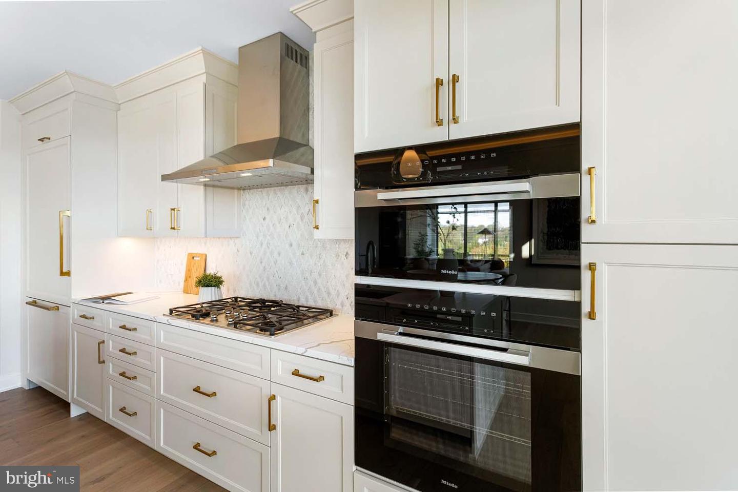 6718 LOWELL AVE #702, MCLEAN, Virginia 22101, 2 Bedrooms Bedrooms, ,2 BathroomsBathrooms,Residential,For sale,6718 LOWELL AVE #702,VAFX2281014 MLS # VAFX2281014