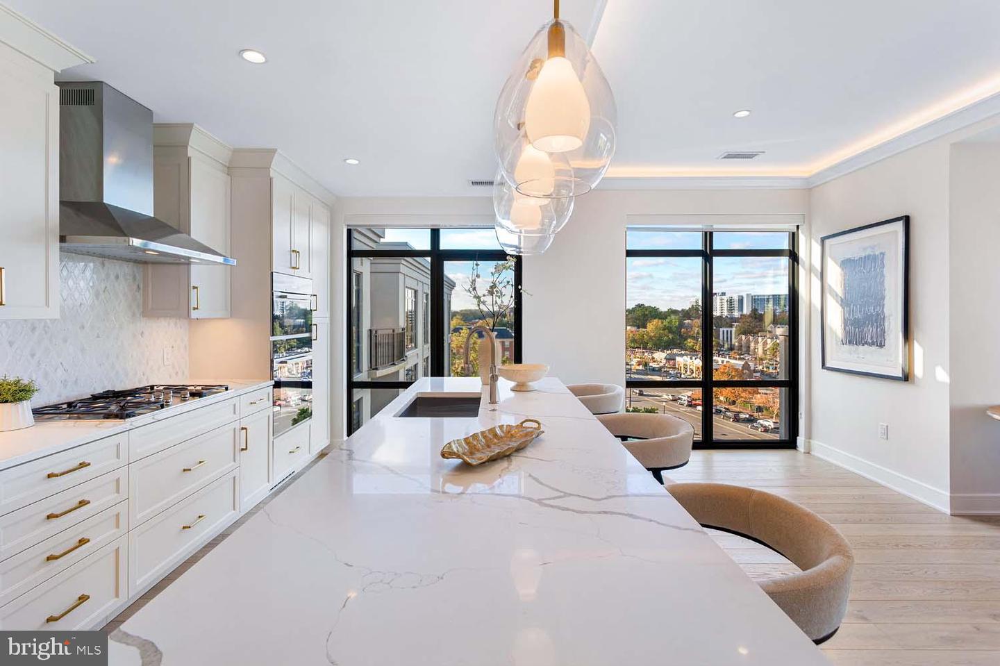 6718 LOWELL AVE #702, MCLEAN, Virginia 22101, 2 Bedrooms Bedrooms, ,2 BathroomsBathrooms,Residential,For sale,6718 LOWELL AVE #702,VAFX2281014 MLS # VAFX2281014