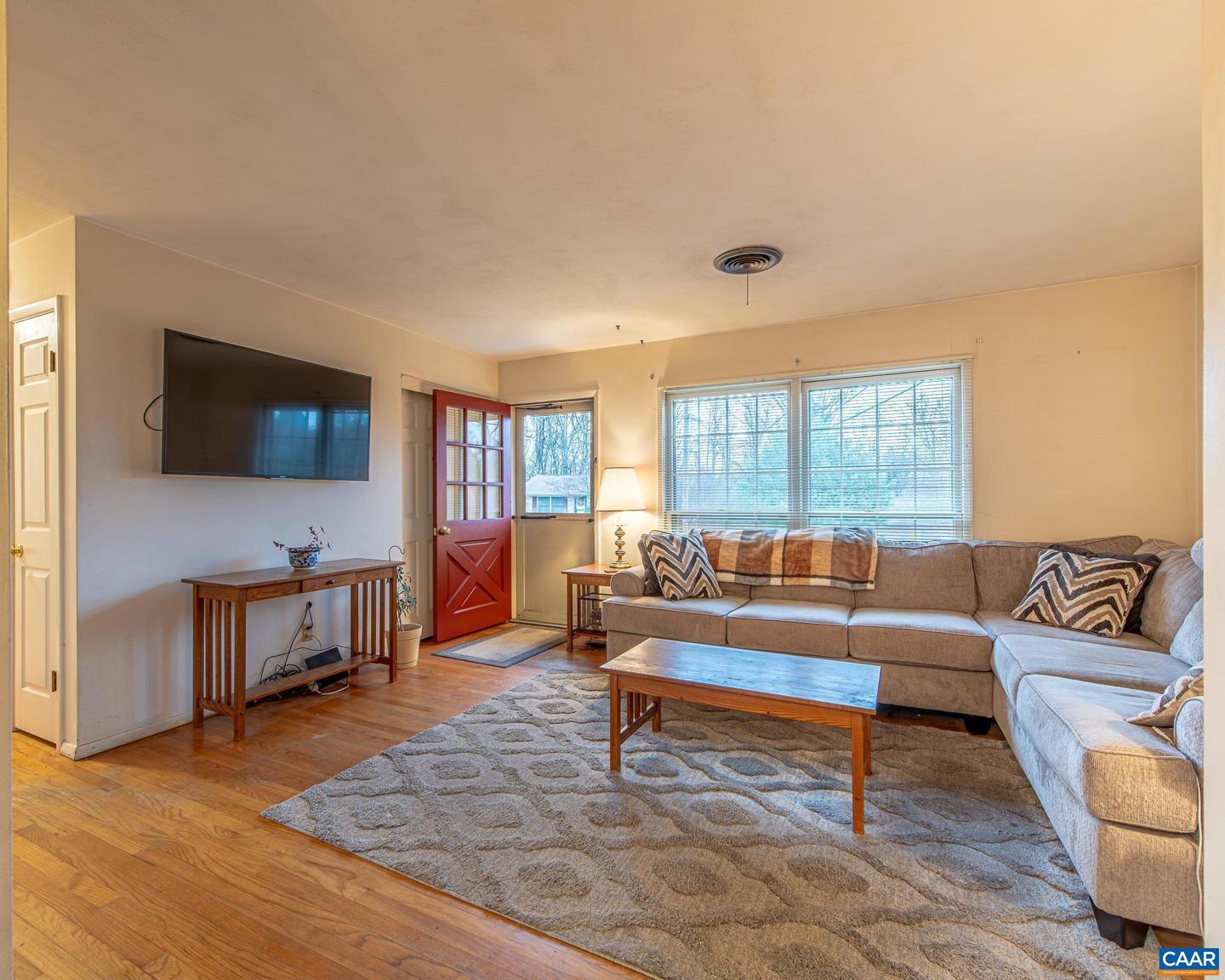 1211 HOLMES AVE, CHARLOTTESVILLE, Virginia 22901, 3 Bedrooms Bedrooms, ,1 BathroomBathrooms,Residential,For sale,1211 HOLMES AVE,671559 MLS # 671559 1211 HOLMES AVE, CHARLOTTESVILLE, Virginia 22901, 3 Bedrooms Bedrooms, ,1 BathroomBathrooms,Residential,For sale,1211 HOLMES AVE,671559 MLS # 671559