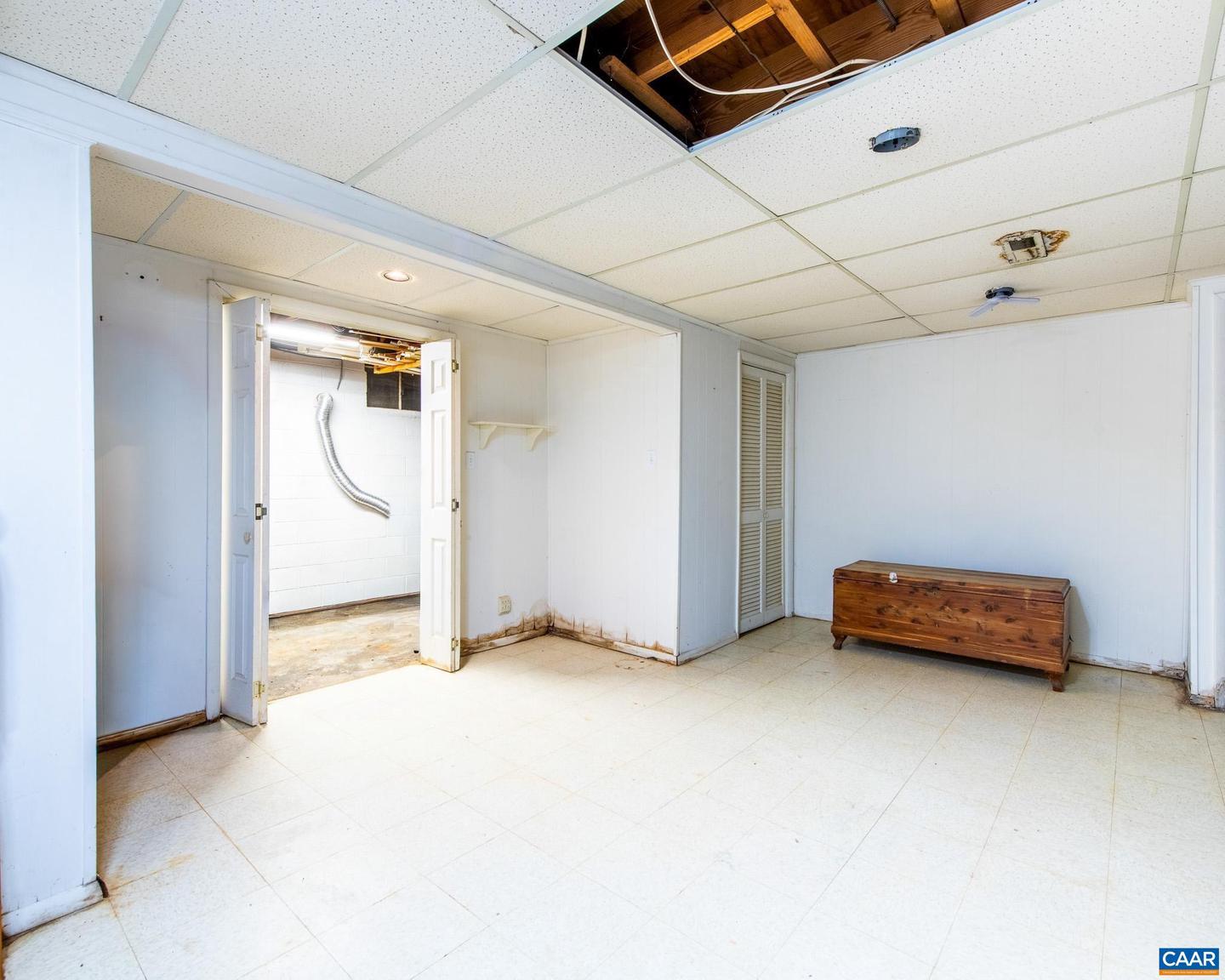 1211 HOLMES AVE, CHARLOTTESVILLE, Virginia 22901, 3 Bedrooms Bedrooms, ,1 BathroomBathrooms,Residential,For sale,1211 HOLMES AVE,671559 MLS # 671559 1211 HOLMES AVE, CHARLOTTESVILLE, Virginia 22901, 3 Bedrooms Bedrooms, ,1 BathroomBathrooms,Residential,For sale,1211 HOLMES AVE,671559 MLS # 671559