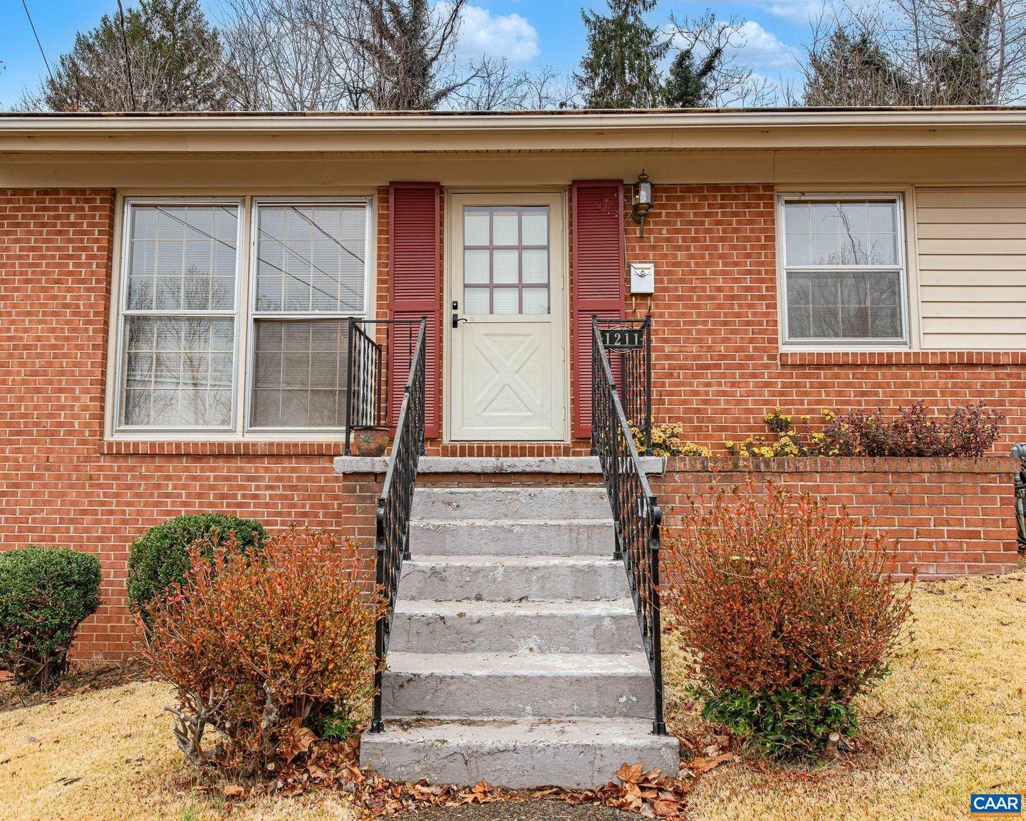 1211 HOLMES AVE, CHARLOTTESVILLE, Virginia 22901, 3 Bedrooms Bedrooms, ,1 BathroomBathrooms,Residential,For sale,1211 HOLMES AVE,671559 MLS # 671559 1211 HOLMES AVE, CHARLOTTESVILLE, Virginia 22901, 3 Bedrooms Bedrooms, ,1 BathroomBathrooms,Residential,For sale,1211 HOLMES AVE,671559 MLS # 671559