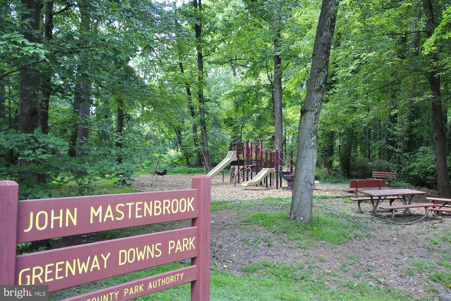 7592-K LAKESIDE VILLAGE DR, FALLS CHURCH, Virginia 22042, 1 Bedroom Bedrooms, ,1 BathroomBathrooms,Residential,For sale,7592-K LAKESIDE VILLAGE DR,VAFX2281052 MLS # VAFX2281052