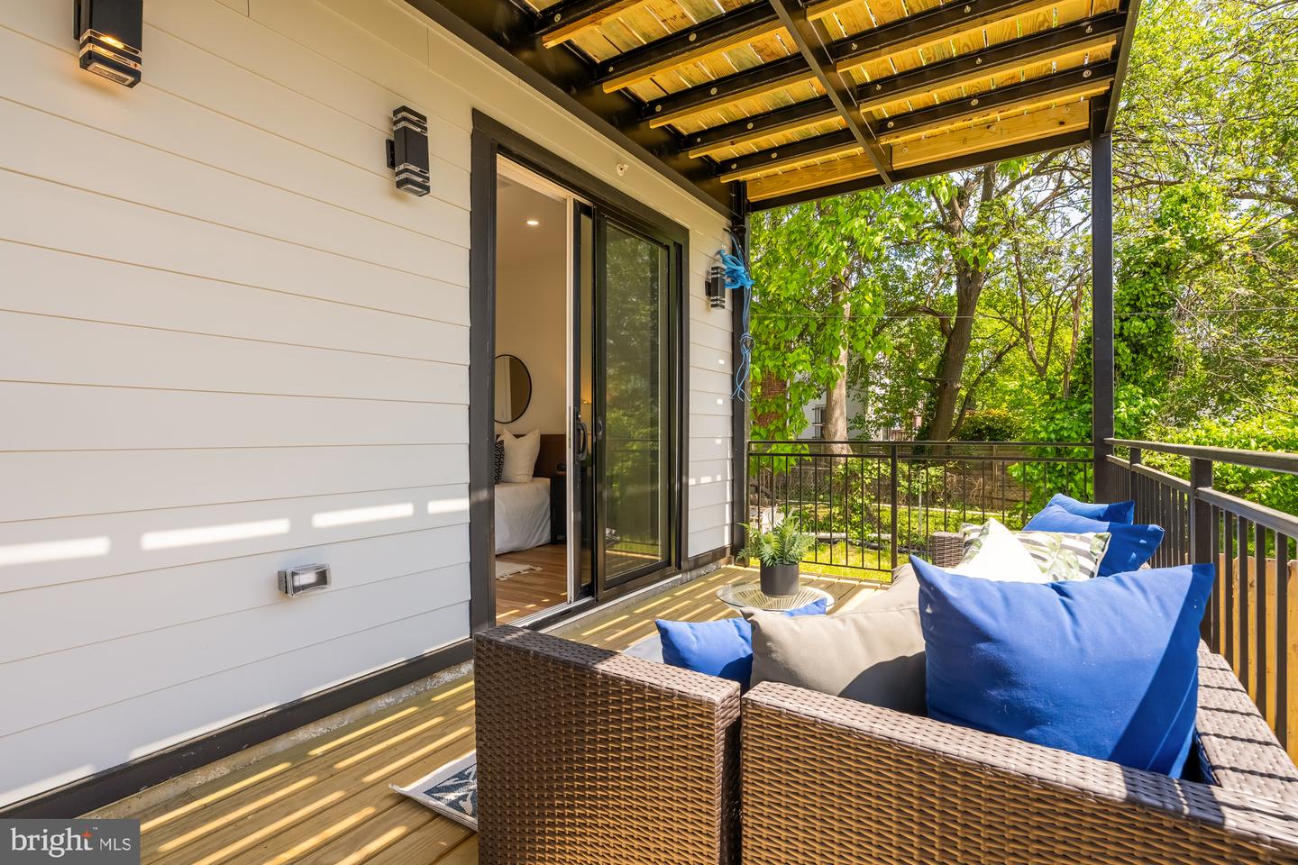 1251 MORSE ST NE #B, WASHINGTON, District Of Columbia 20002, 3 Bedrooms Bedrooms, ,2 BathroomsBathrooms,Residential,For sale,1251 MORSE ST NE #B,DCDC2233542 MLS # DCDC2233542