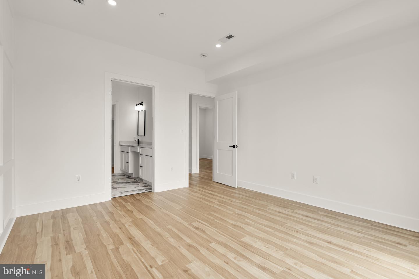 1251 MORSE ST NE #PH, WASHINGTON, District Of Columbia 20002, 3 Bedrooms Bedrooms, ,2 BathroomsBathrooms,Residential,For sale,1251 MORSE ST NE #PH,DCDC2233546 MLS # DCDC2233546 1251 MORSE ST NE #PH, WASHINGTON, District Of Columbia 20002, 3 Bedrooms Bedrooms, ,2 BathroomsBathrooms,Residential,For sale,1251 MORSE ST NE #PH,DCDC2233546 MLS # DCDC2233546