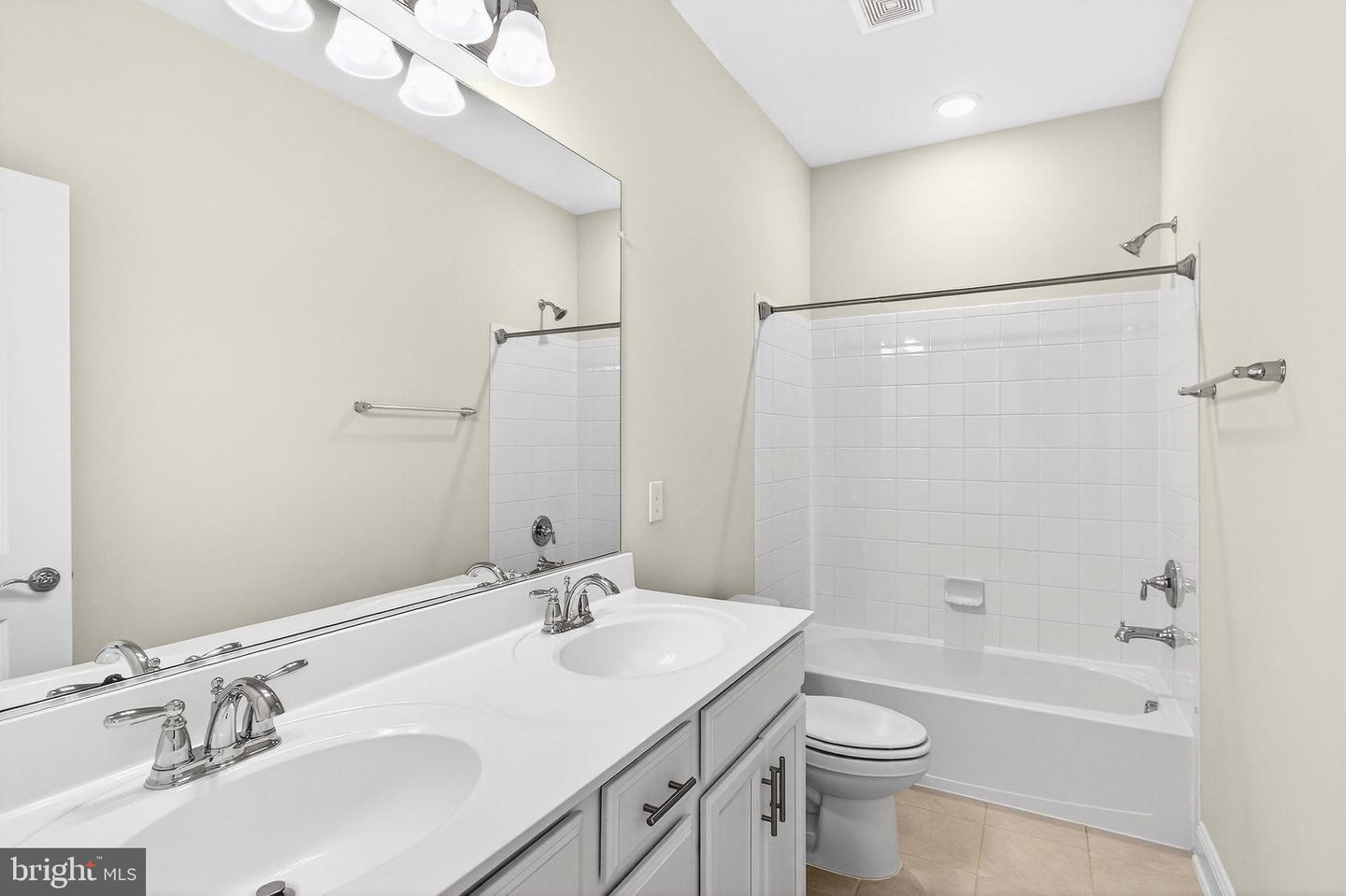 17161 BRANCHED OAK RD, DUMFRIES, Virginia 22026, 3 Bedrooms Bedrooms, ,2 BathroomsBathrooms,Residential,For sale,17161 BRANCHED OAK RD,VAPW2108548 MLS # VAPW2108548 17161 BRANCHED OAK RD, DUMFRIES, Virginia 22026, 3 Bedrooms Bedrooms, ,2 BathroomsBathrooms,Residential,For sale,17161 BRANCHED OAK RD,VAPW2108548 MLS # VAPW2108548