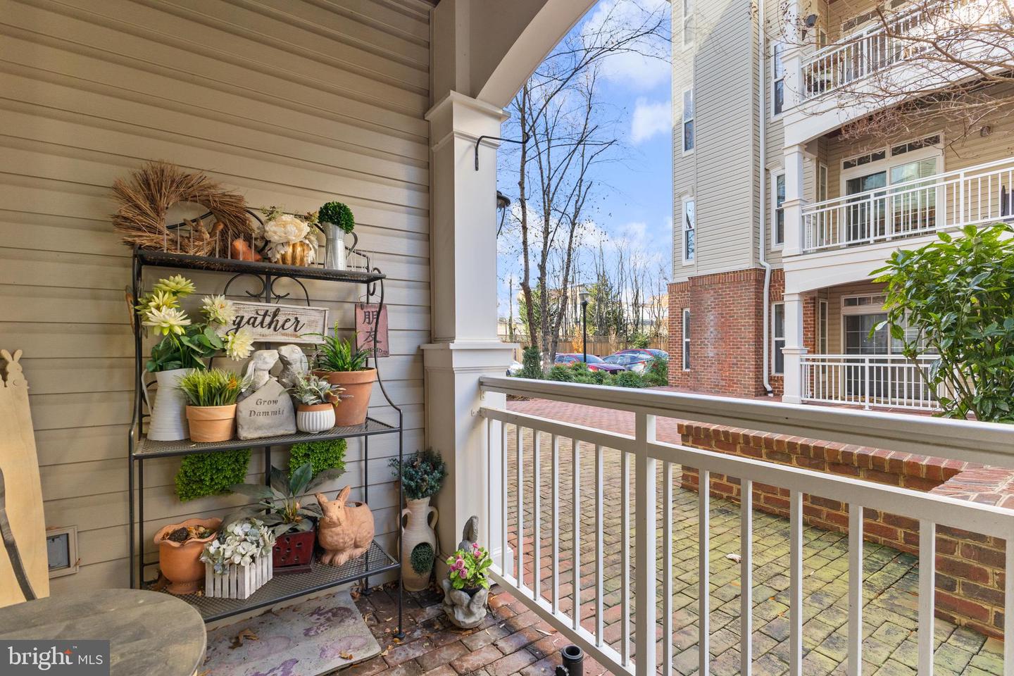 5108 DONOVAN DR #105, ALEXANDRIA, Virginia 22304, 1 Bedroom Bedrooms, ,1 BathroomBathrooms,Residential,For sale,5108 DONOVAN DR #105,VAAX2052140 MLS # VAAX2052140