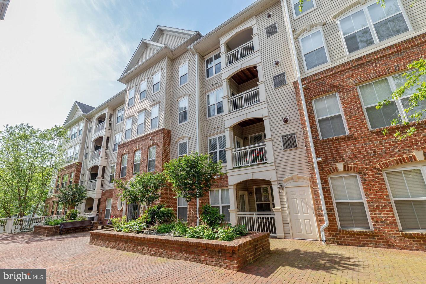 5108 DONOVAN DR #105, ALEXANDRIA, Virginia 22304, 1 Bedroom Bedrooms, ,1 BathroomBathrooms,Residential,For sale,5108 DONOVAN DR #105,VAAX2052140 MLS # VAAX2052140