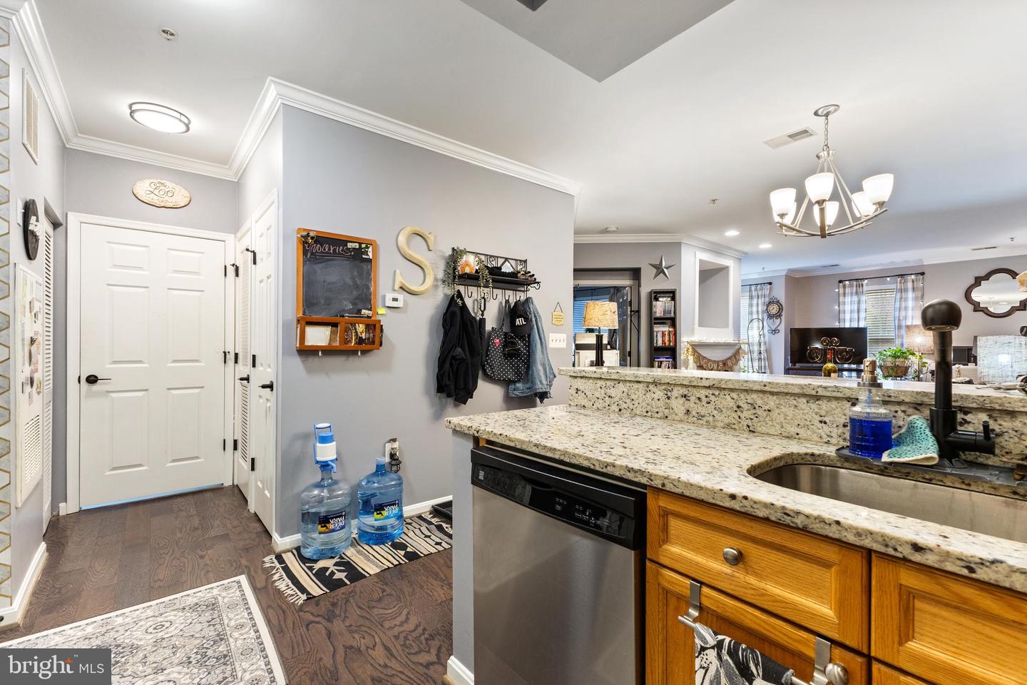 5108 DONOVAN DR #105, ALEXANDRIA, Virginia 22304, 1 Bedroom Bedrooms, ,1 BathroomBathrooms,Residential,For sale,5108 DONOVAN DR #105,VAAX2052140 MLS # VAAX2052140