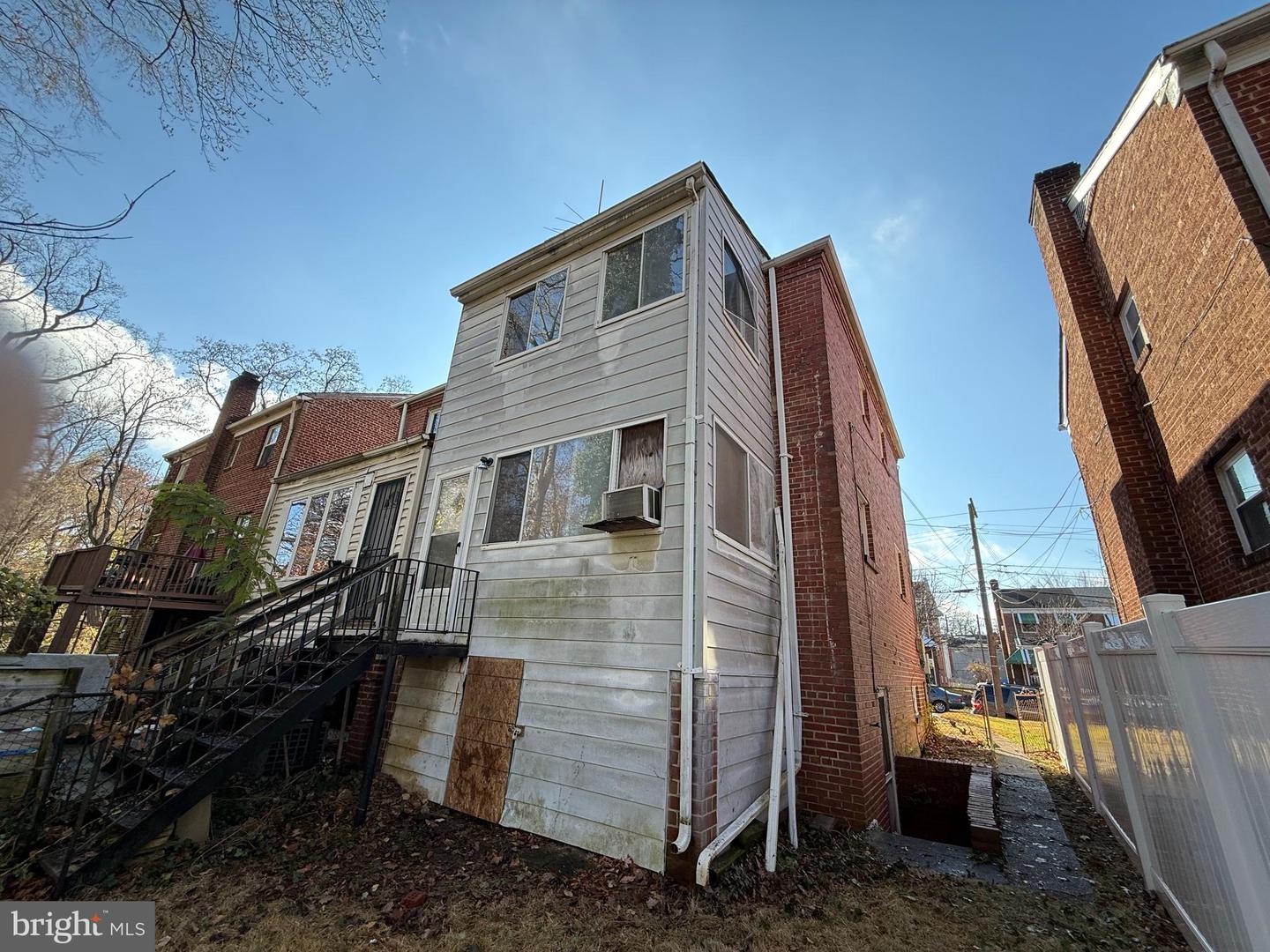 3048 M ST SE, WASHINGTON, District Of Columbia 20019, 2 Bedrooms Bedrooms, 3 Rooms Rooms,1 BathroomBathrooms,Residential,For sale,3048 M ST SE,DCDC2233556 MLS # DCDC2233556